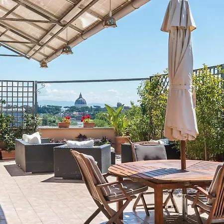 Vatican-metro A Panoramic Penthouse With Jacuzzi 아파트